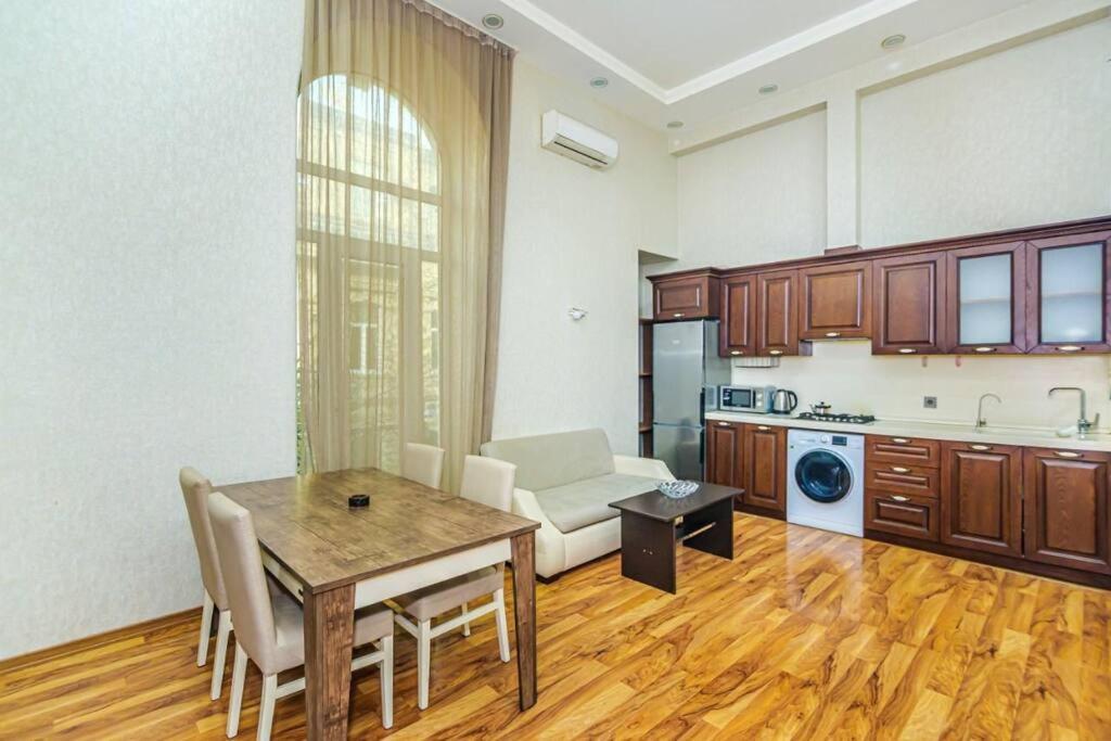 City Center Apartment Baky Esterno foto